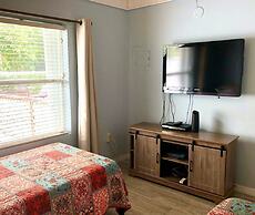 Island Gem B 2 Bedroom Villa by RedAwning