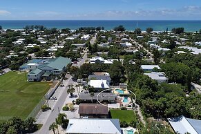 Island Gem B 2 Bedroom Villa by RedAwning