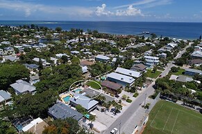 Island Gem B 2 Bedroom Villa by RedAwning