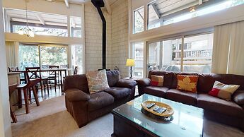 Sierra Park Villas 11 Spacious and Bright, Walk to Shops, Restaurants,