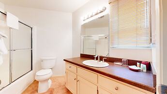 Sierra Park Villas 11 Spacious and Bright, Walk to Shops, Restaurants,