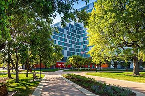 Homewood Suites by Hilton Boston Seaport District