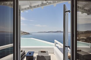 Amazon Mykonos Resort & Spa