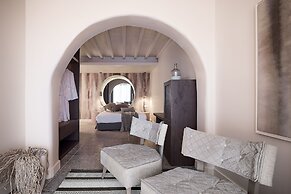 Amazon Mykonos Resort & Spa