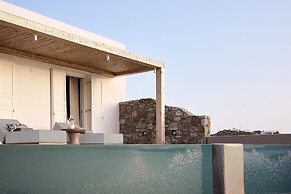 Amazon Mykonos Resort & Spa