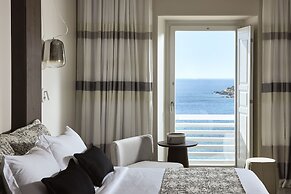 Amazon Mykonos Resort & Spa