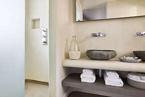 Amazon Mykonos Resort & Spa