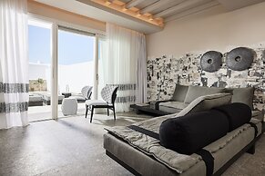 Amazon Mykonos Resort & Spa