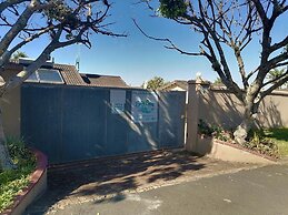 Southern Comfort - On the Pool