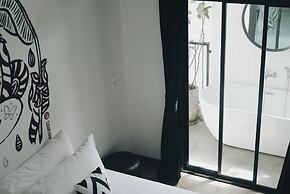 Blu Monkey Hub & Hotel Ranong