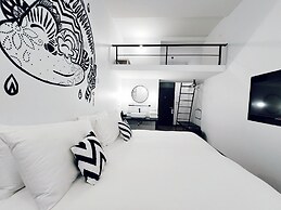 Blu Monkey Hub & Hotel Ranong