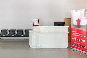 RedDoorz near Ciputra World 3