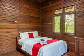 RedDoorz @ Geopark Ciletuh Sukabumi