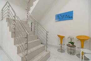 RedDoorz Plus @ Cemara Asri Medan