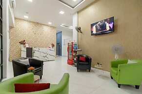 RedDoorz Plus @ Cemara Asri Medan