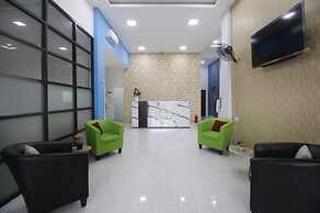 RedDoorz Plus @ Cemara Asri Medan