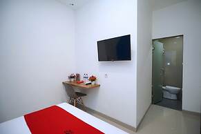 RedDoorz Plus @ Terban Residence