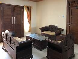 RedDoorz near XT Square 3