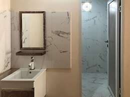 RedDoorz near XT Square 3