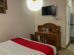 RedDoorz near XT Square 3