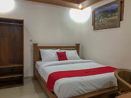 RedDoorz near XT Square 3