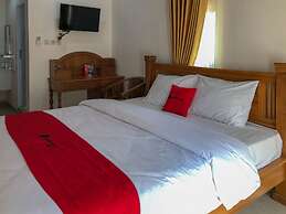 RedDoorz near XT Square 3