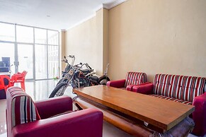 RedDoorz near Hartono Mall Solo