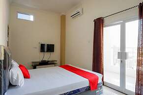 RedDoorz near Hartono Mall Solo