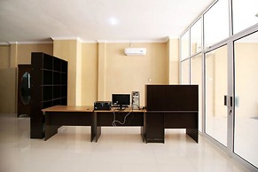 RedDoorz near Hartono Mall Solo