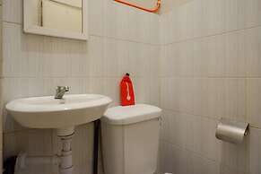 RedDoorz near Stasiun Tawang Semarang