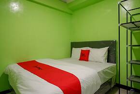RedDoorz @ Jalan Gatot Subroto Semarang