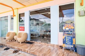 RedDoorz Syariah near Taman Siring 2