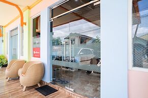 RedDoorz Syariah near Taman Siring 2