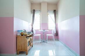 RedDoorz Syariah near Taman Siring 2