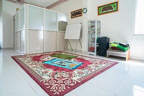 RedDoorz Syariah near Taman Siring 2