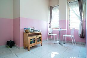 RedDoorz Syariah near Taman Siring 2