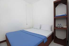 RedDoorz near Riau Junction Mall 2