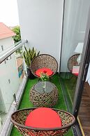 Airport Classic Hotel & Travel