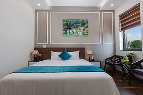 Airport Classic Hotel & Travel