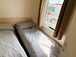 Beautiful 3-bedroom Caravan at Mersea Island