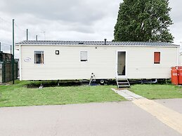 Beautiful 3-bedroom Caravan at Mersea Island