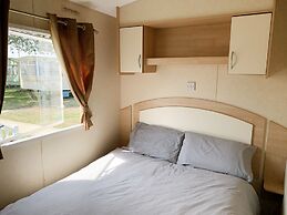 Beautiful 3-bedroom Caravan at Mersea Island