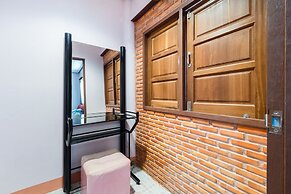 OYO 1143 Phet Luran Thai Resort Kohchang