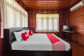 OYO 1143 Phet Luran Thai Resort Kohchang
