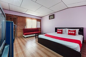 OYO 1143 Phet Luran Thai Resort Kohchang