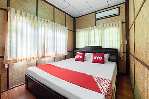 OYO 1143 Phet Luran Thai Resort Kohchang