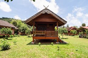 OYO 1143 Phet Luran Thai Resort Kohchang