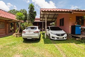 OYO 1143 Phet Luran Thai Resort Kohchang