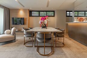 Diamond Condo by Villacarte