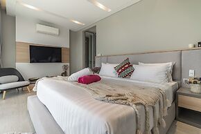 Diamond Condo by Villacarte